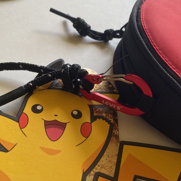 LEVI'S X POKÉMON POKEBALL CROSSBODY Zippered Bag - Picture 2 of 16